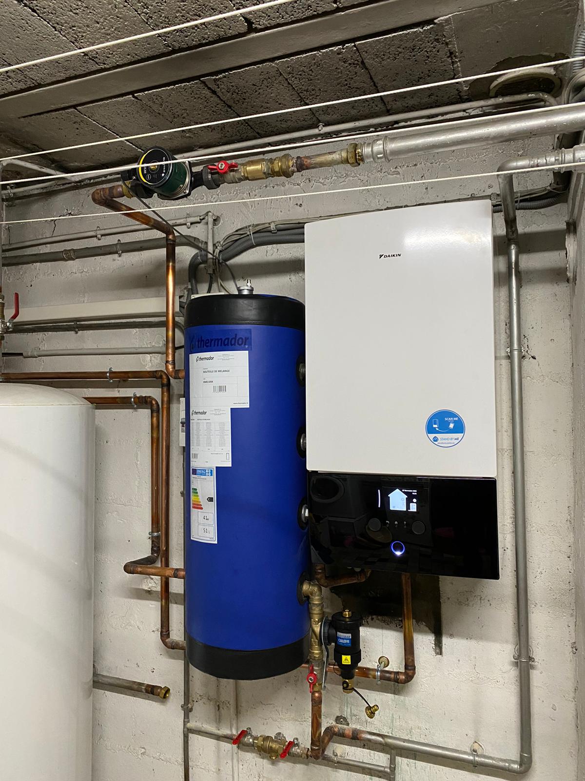 Installation de pompe à chaleur avec réservoir Thermador